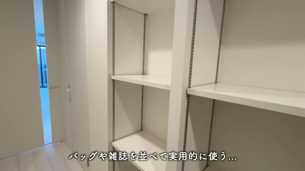 プレシア高砂 1LDKの通路の棚