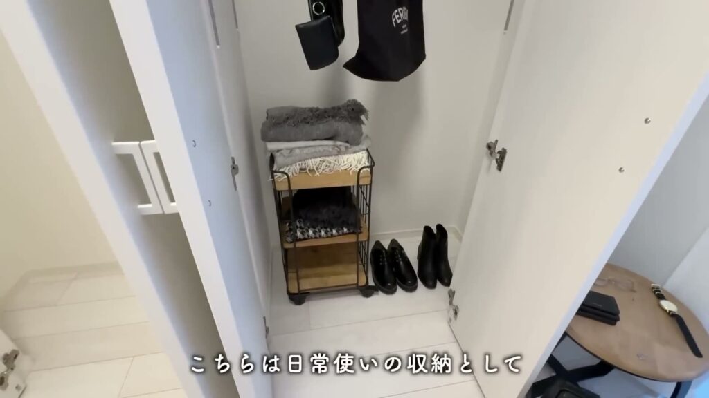 プレシア高砂 1LDKの収納の中