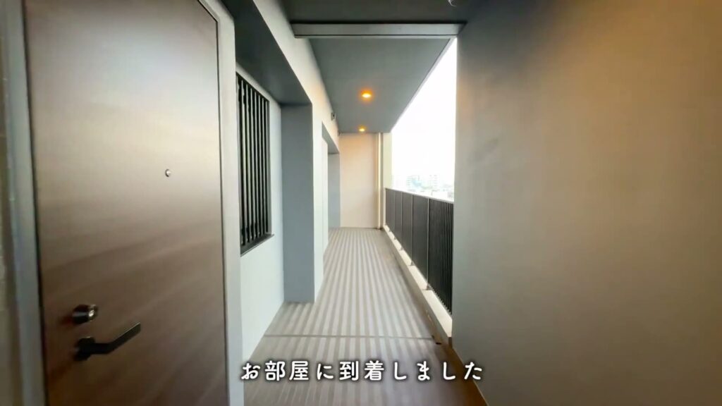 RJRプレシア高砂 2SLDKの廊下の奥