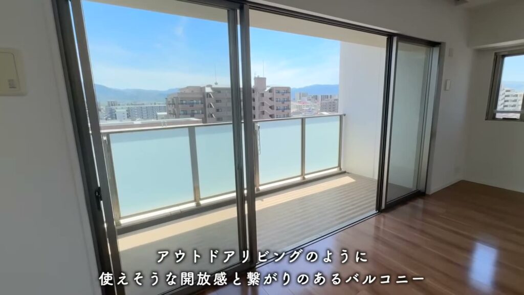 RJRプレシア高取 3LDKの室内とバルコニー