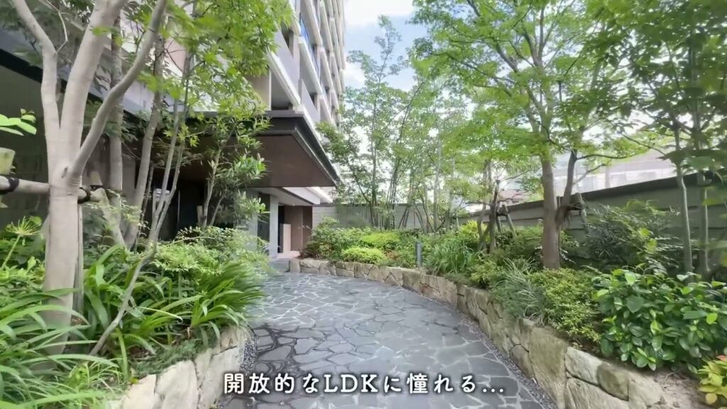 RJRプレシア千早 3LDKのアプローチ