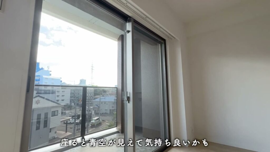 RJRプレシア千早 2LDKの窓際