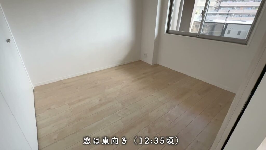RJRプレシア千早 2LDKの洋室