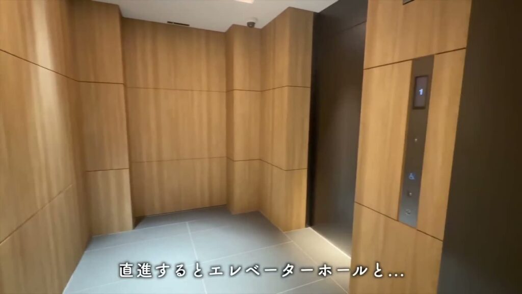 RJRプレシア六本松 1LDKのエレベーターホール