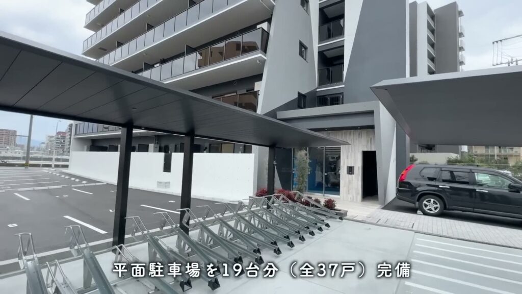 RJRクオーレ東比恵 1LDKの駐車場・駐輪場