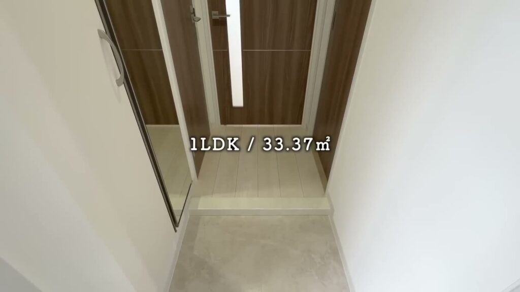 RJRクオーレ東比恵 1LDKの玄関