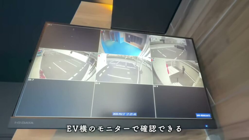 RJRクオーレ東比恵 2LDKの防犯カメラのモニター