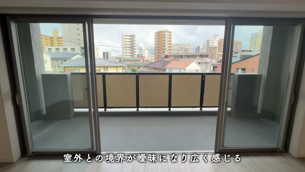 RJRプレシア別府駅前 3LDKのLDK側の窓