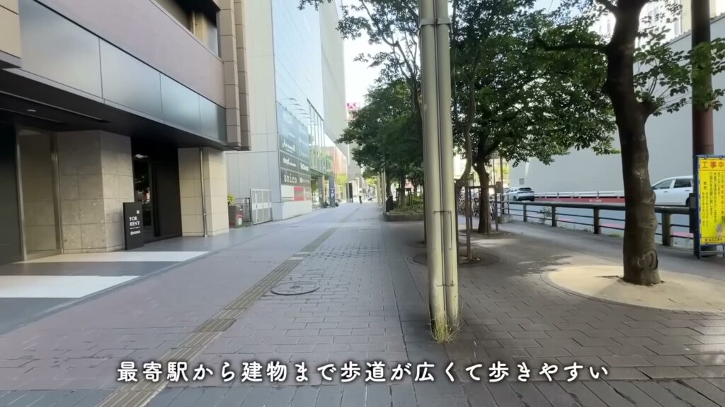 RJRプレシア天神サウス 1LDKの駅からの歩道