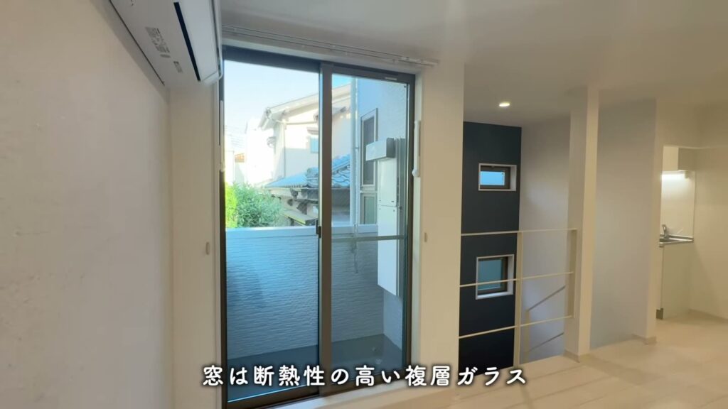 ADC日進グロース 1LDKのバルコニーへの窓