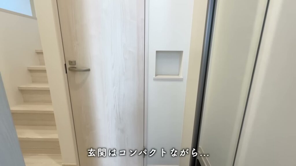 ADC日進グロース 1LDKの玄関