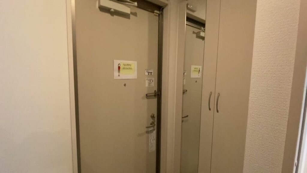 D-roomケヤキ通り B棟 2LDKの玄関ドア