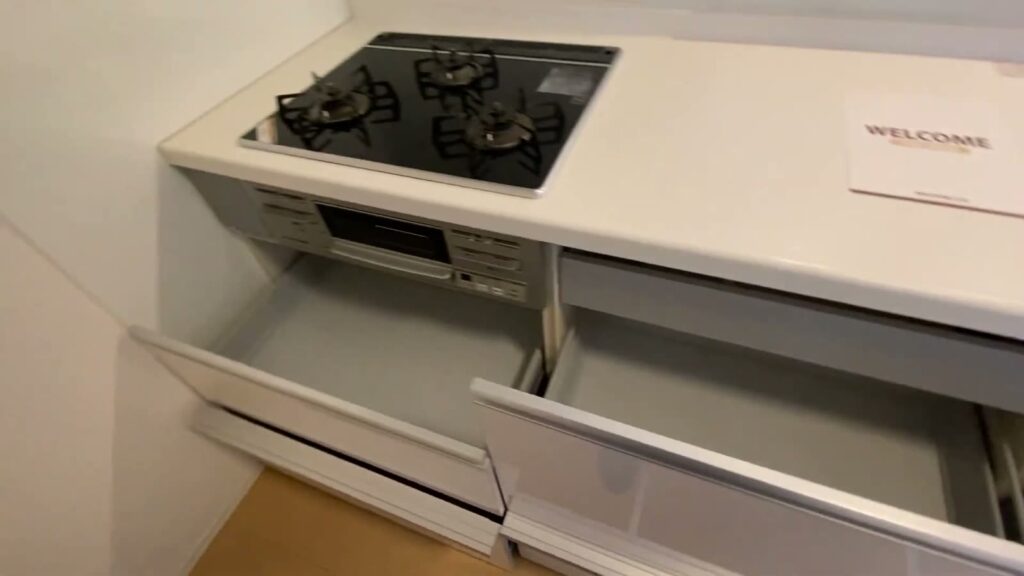 ガーデンハウスA棟 3LDKの3口コンロ