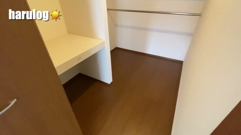 グラシュージャルダン 1LDKのクローゼットの入口