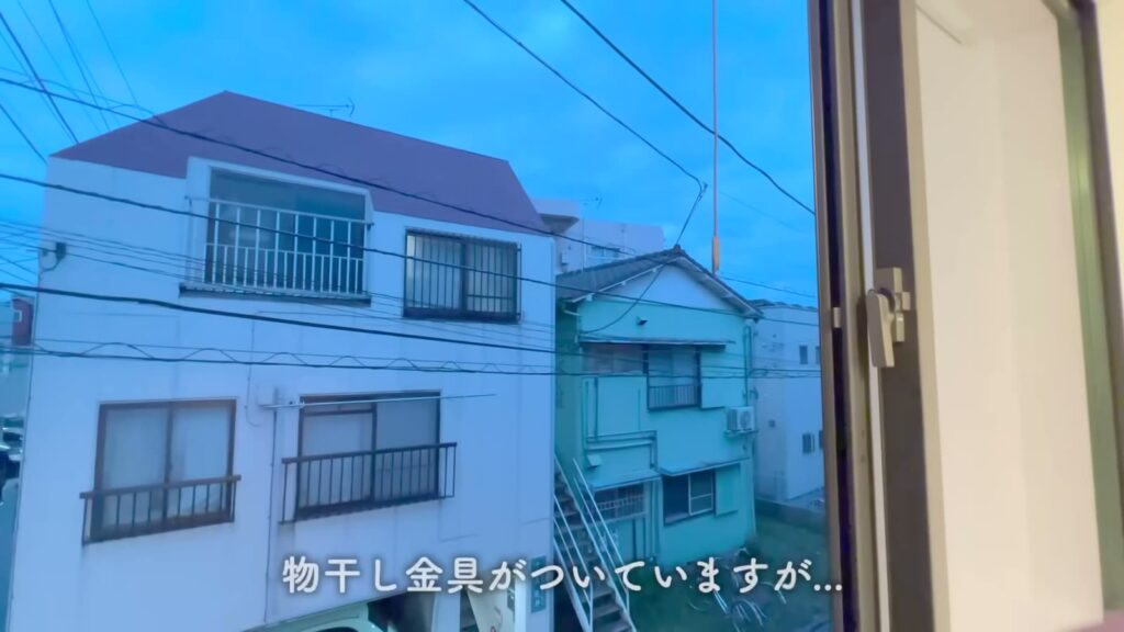 BACE小田 ワンルームの窓の外