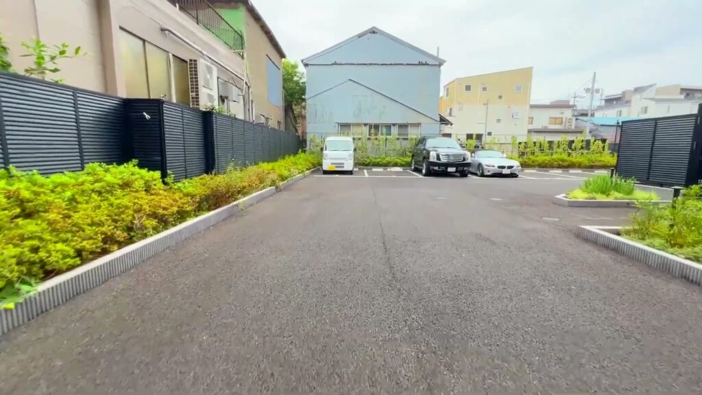 フュージョナル東墨田 1Kの駐車場