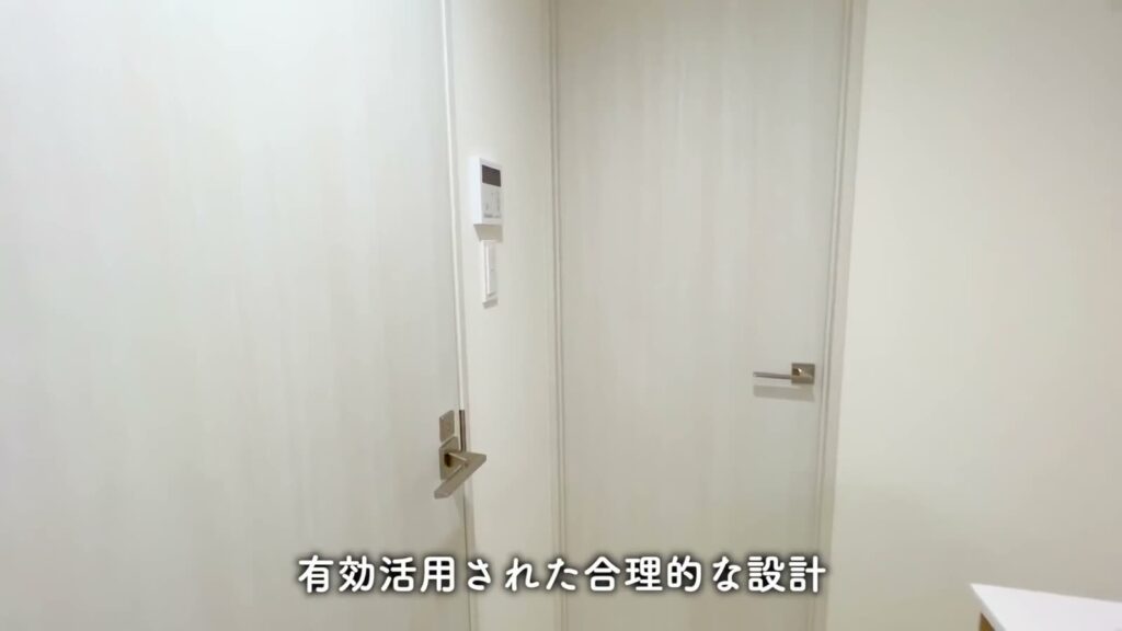 渋谷区笹塚の1K 1Kの洗面室のドア
