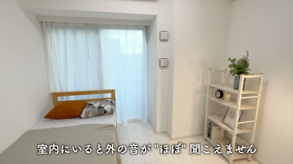 PREMIUM CUBE G 後楽園 2Kの二重サッシの窓