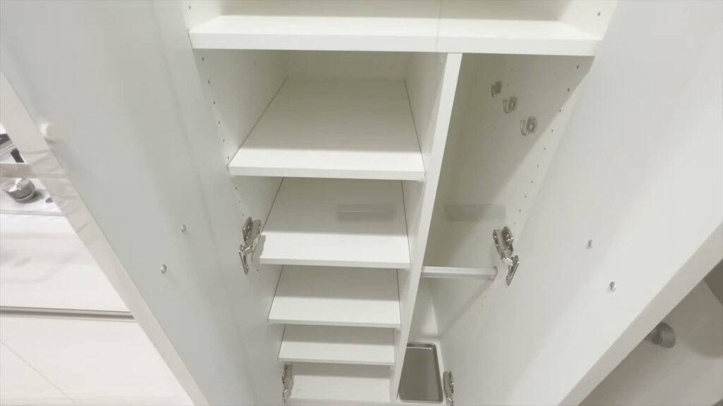 白金台の1K 1Kの靴箱