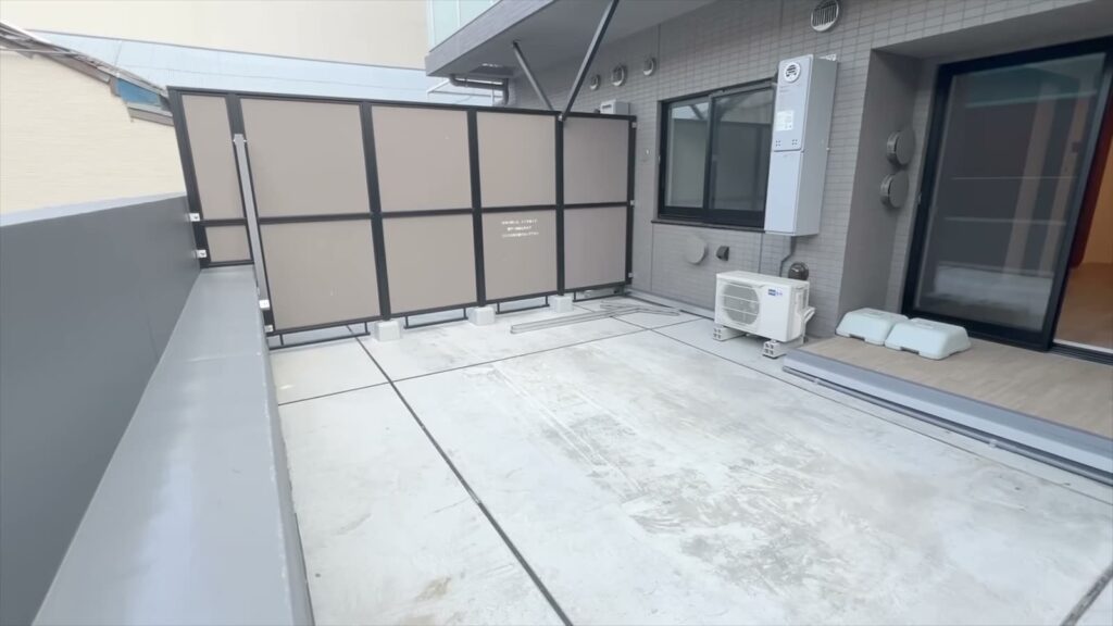 オーパスレジデンス武蔵小山 1LDKのバルコニーから居室側