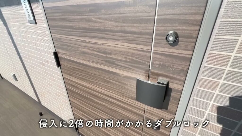 クレヴィスタ横浜大口 1Kの玄関扉