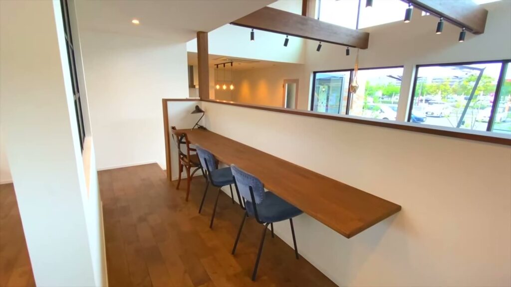 リブワークの平屋（スザンヌさんプロデュース） 平屋のスタディカウンター