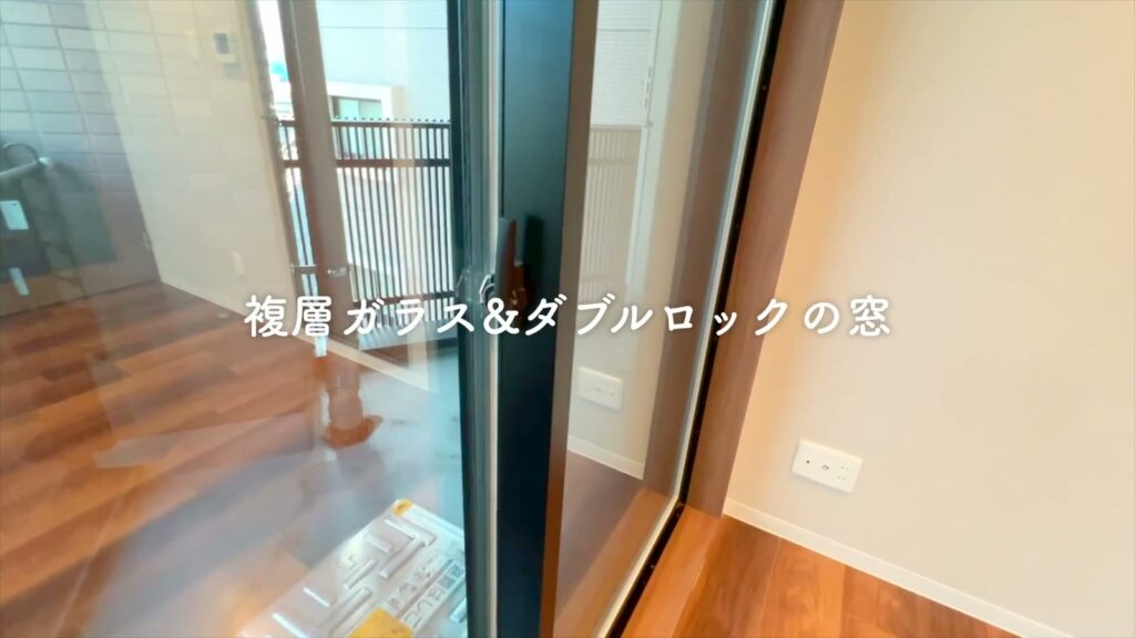 ドルチェ竹屋町 ワンルームの窓の鍵