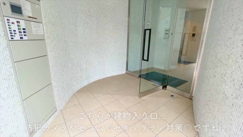 ドルチェ竹屋町 ワンルームの建物入口