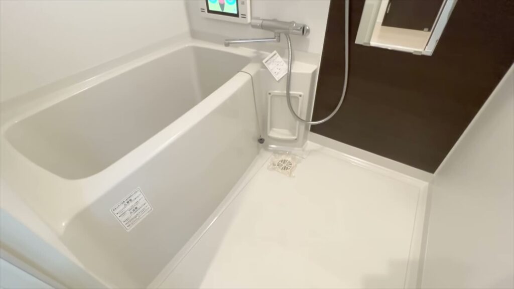 1LDKのルーフバルコニー付き物件 1LDKの浴槽
