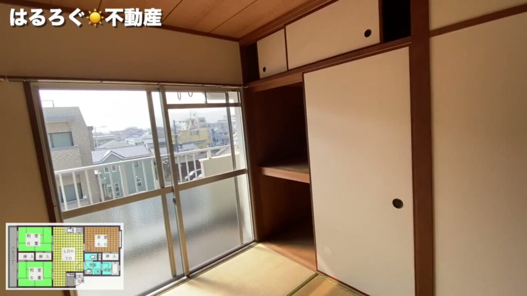 鴨原マンション 3LDKの窓と押入