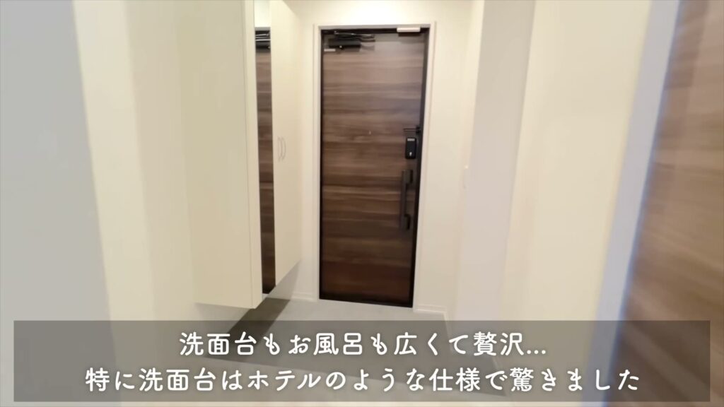 2LDKの玄関ドア