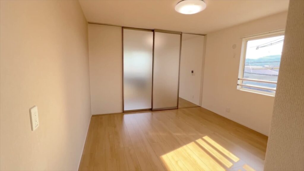 福山市の1LDK 1LDKの洋室側から