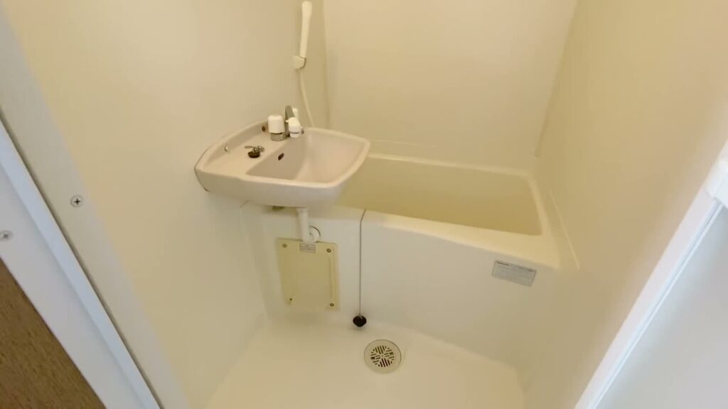 福岡県のロフト付きの部屋 ロフト付きの浴室