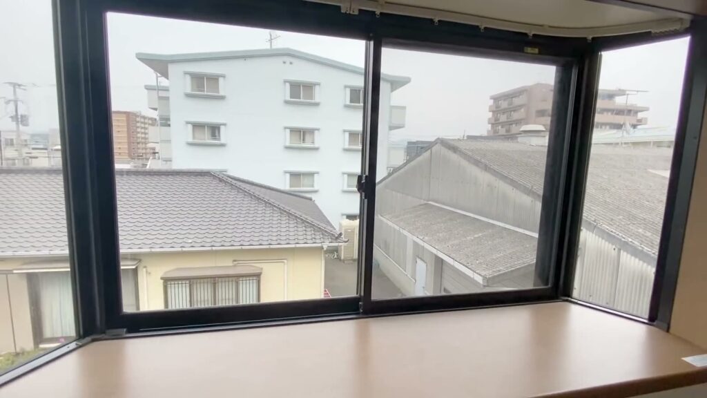 福岡県のロフト付きの部屋 ロフト付きの出窓