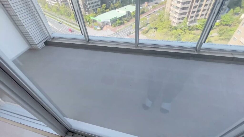 福岡県のメゾネット4LDK 4LDKのバルコニー