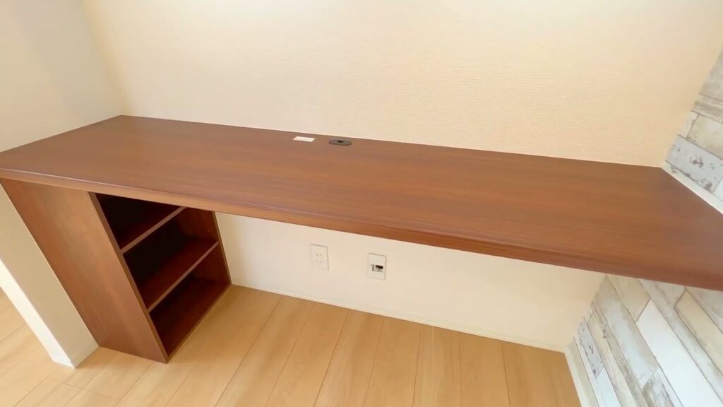広島市東区の1LDK 1LDKのデスク