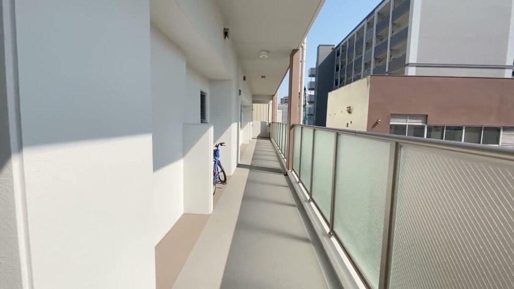 福岡市の3LDK 3LDKの共用廊下