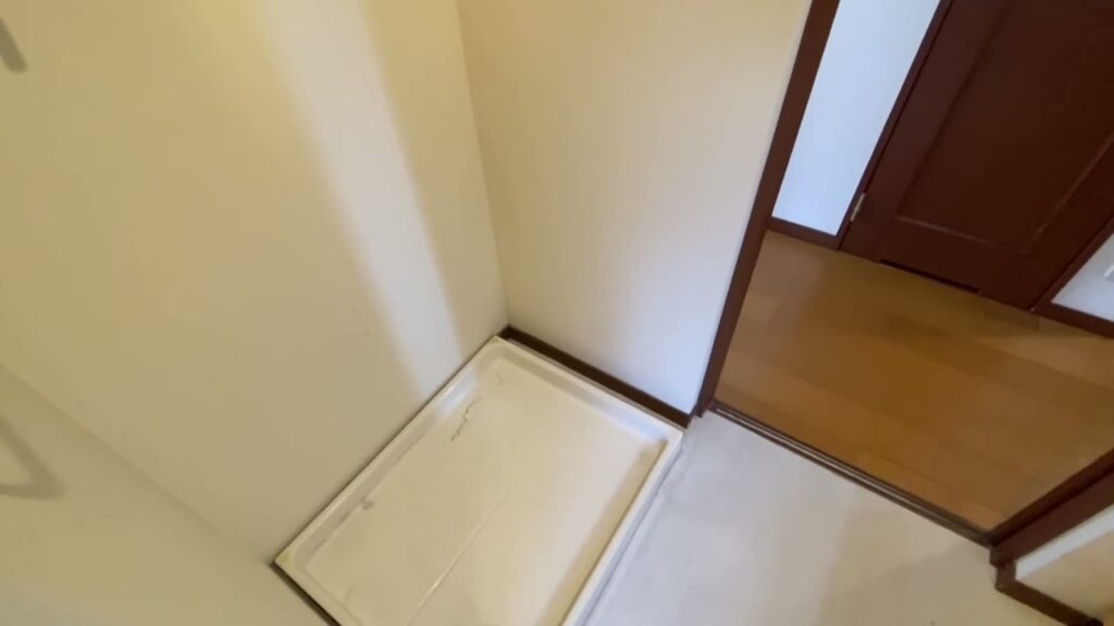 FARNEST 4LDKの洗濯機置き場