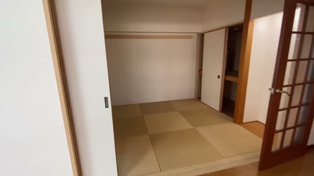 FARNEST 4LDKの和室