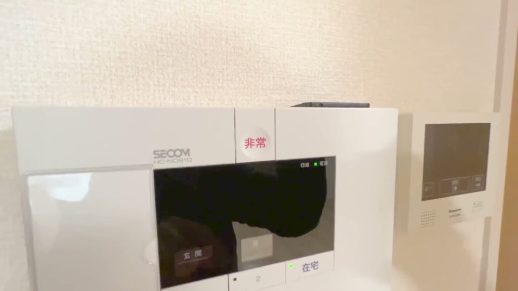 1RのSECOMの操作パネル