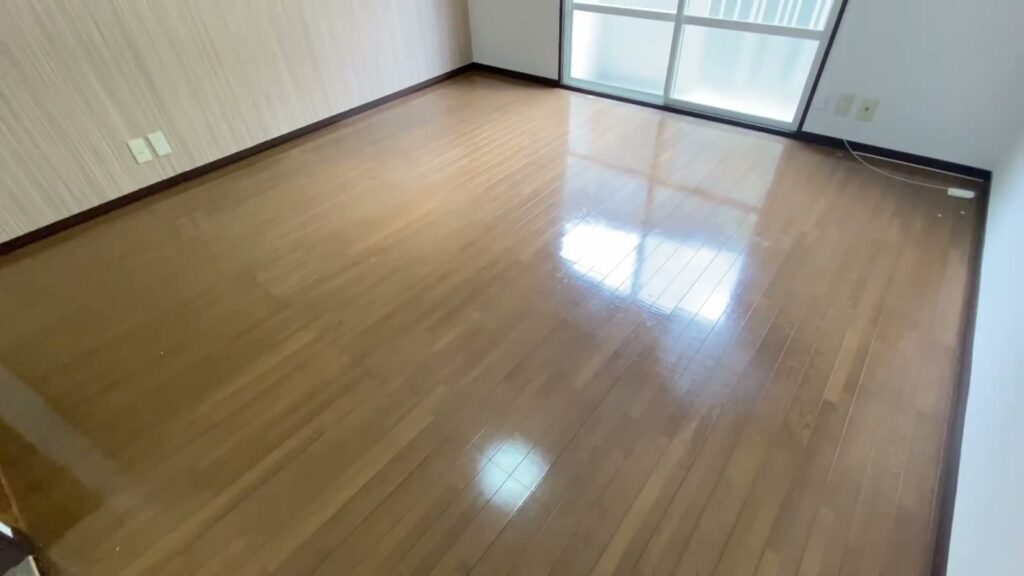 1Kの掃き出し窓
