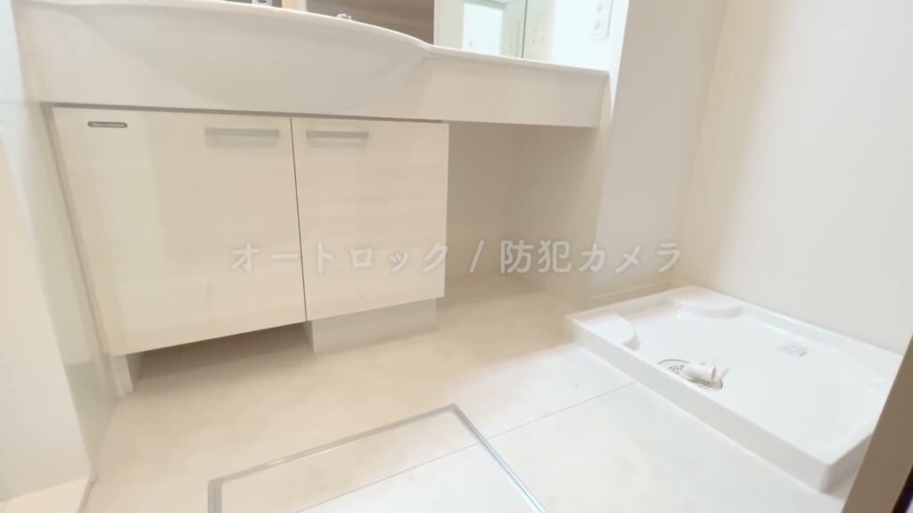 グランシエル下見 1LDKの洗面台と洗濯機置き場