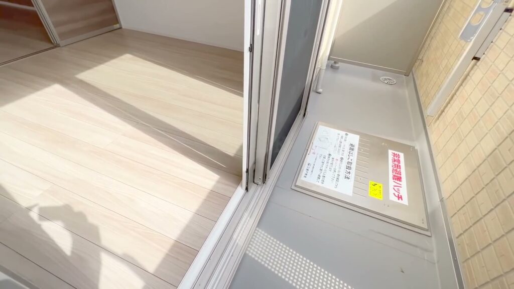 グランシエル下見 1LDKのバルコニーの床
