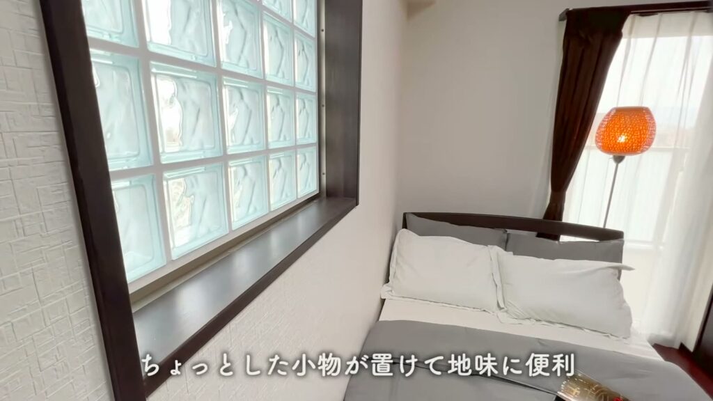 プレジオ布施ASIAN 1LDKのガラスブロック窓