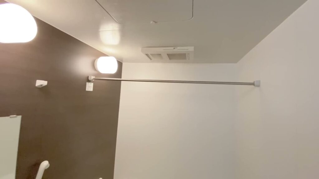 2LDKの物干しバー
