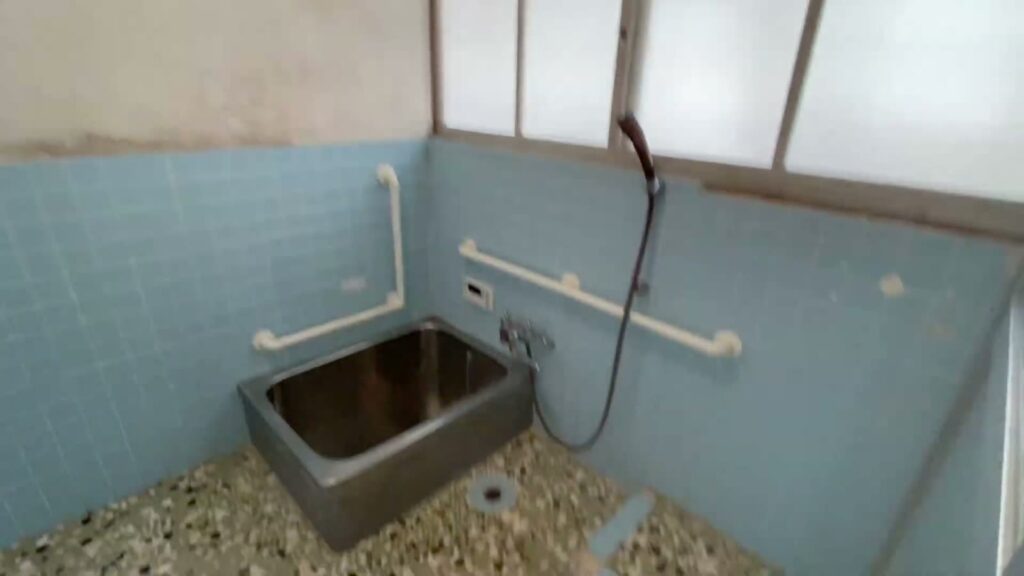 古民家の賃貸戸建て 5DKの浴室