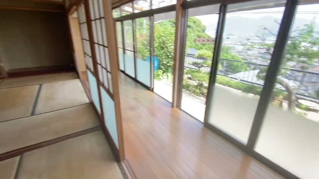 古民家の賃貸戸建て 5DKの縁側
