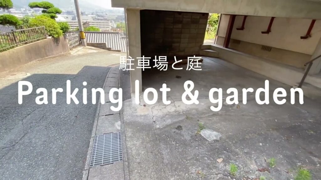古民家の賃貸戸建て 5DKの駐車場