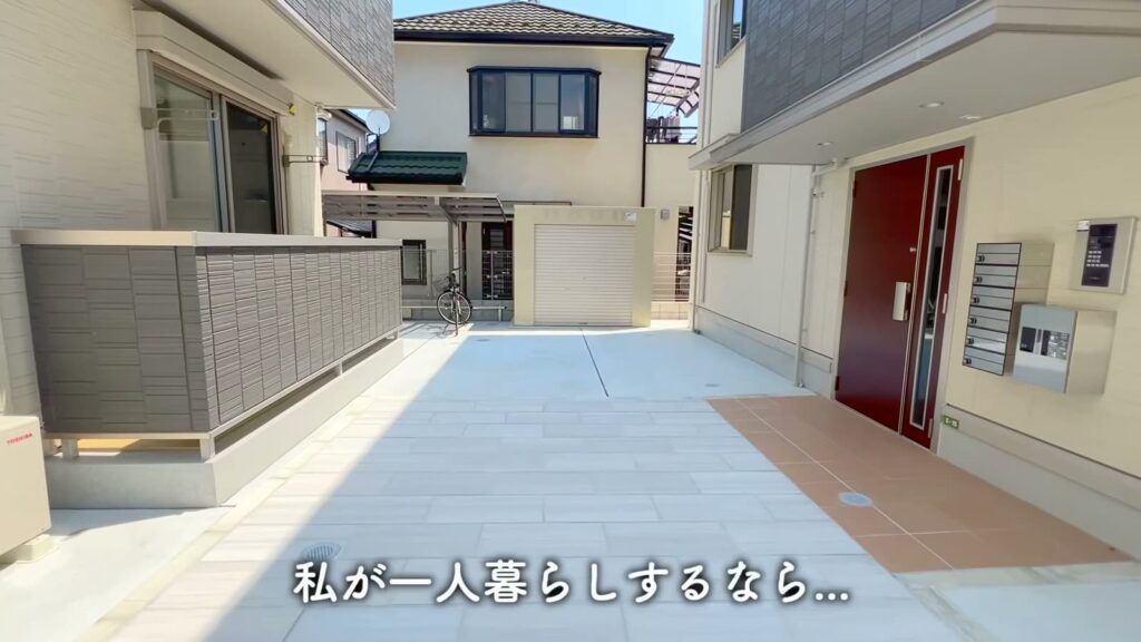 1LDKの建物前