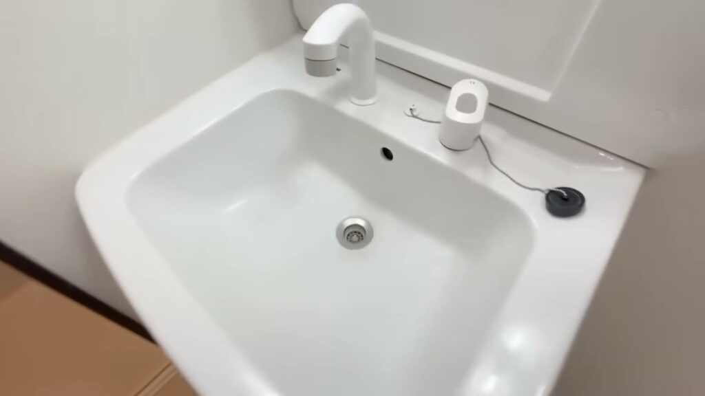 福岡県のロフト付き1LDK 1LDKの洗面ボウル